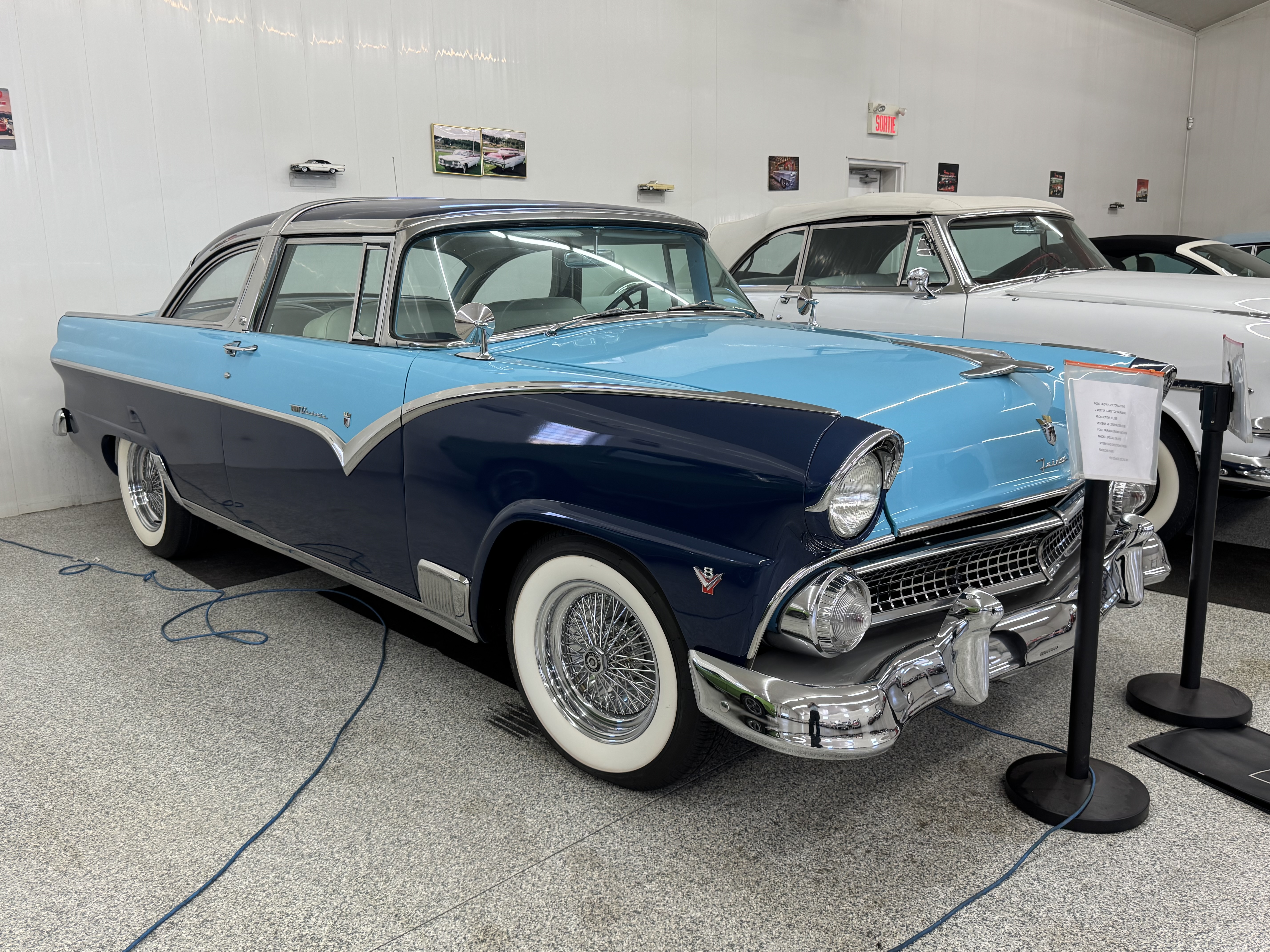 Ford Crown Victoria